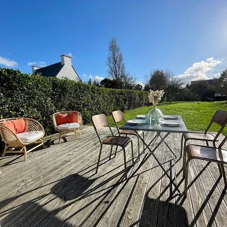 Hébergement de vacances Kerlud, Maison Avec Garden